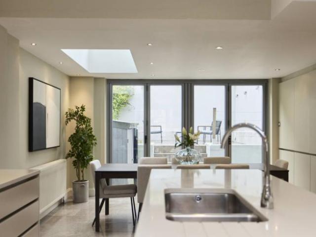 Apartment for rent in Lyons, Greater London