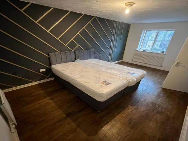 Apartment for rent in Lyons, Greater London