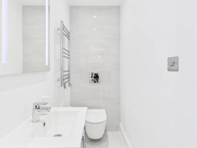 Apartment for rent in Lyons, Greater London