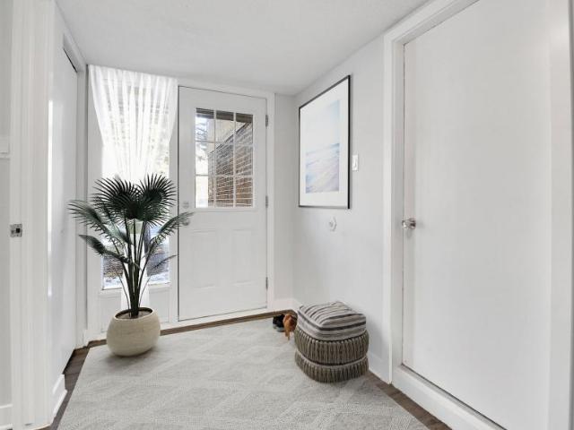 Apartment for rent in Mulhurst Bay, Ontario