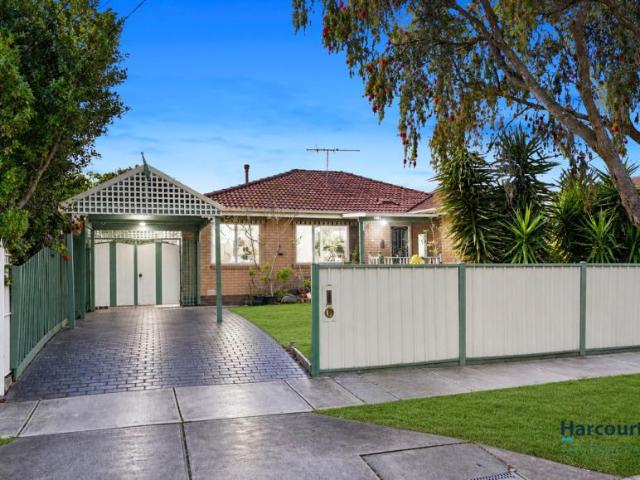 House for sale in Albanvale, Melbourne