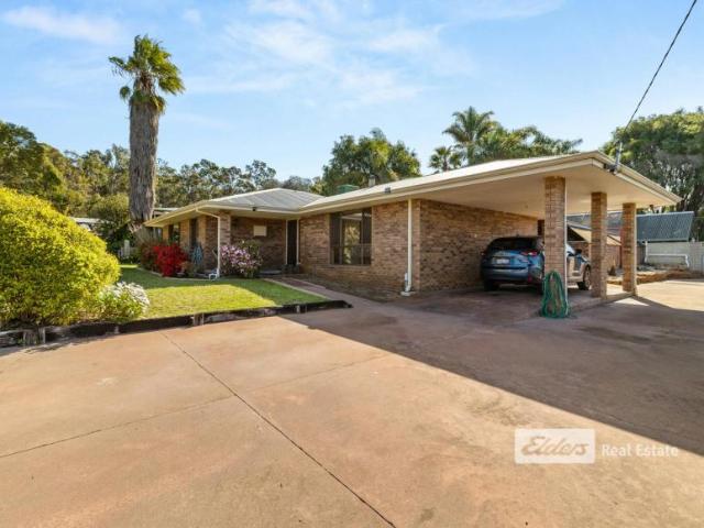 House for sale in Allanson
