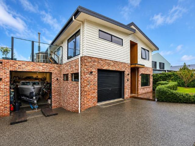 House for sale in Apollo Bay, Victoria