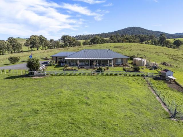House for rent in Arthurs Creek, Melbourne