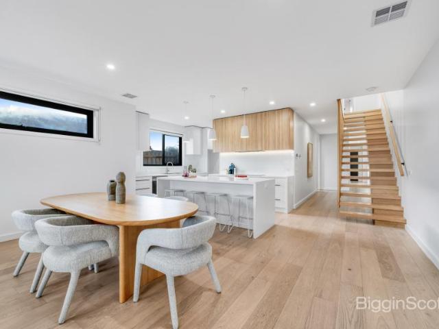 House for sale in Avondale Heights, Melbourne