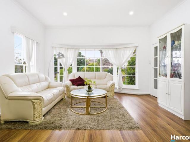 House for sale in Greythorn, Melbourne