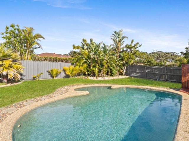 House for sale in Bateau Bay, Central Coast Council