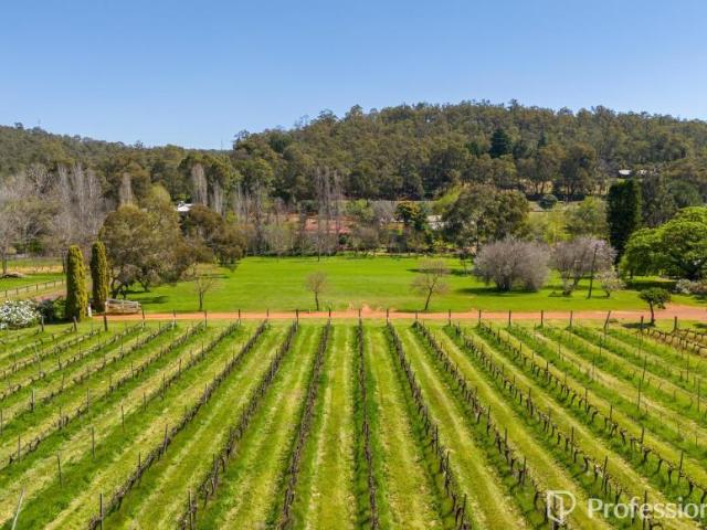 House for sale in Bickley, City Of Kalamunda