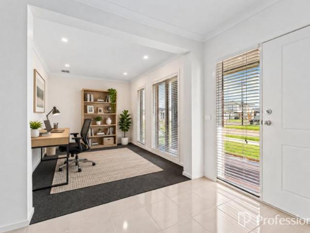 House for sale in Majesty Plumpton, Melbourne