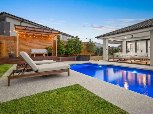 House for sale in Botanic Ridge, Melbourne