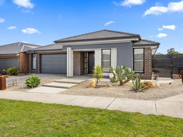 House for sale in Acacia Botanic Ridge, Melbourne