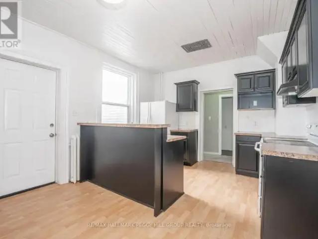 House for rent in Bradford West Gwillimbury, Ontario