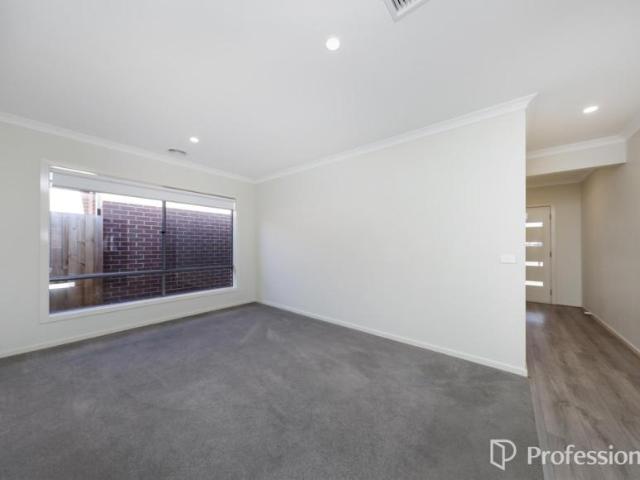 House for sale in Botanica Springs, Melbourne
