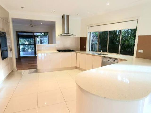 House for rent in Bundall, Gold Coast City