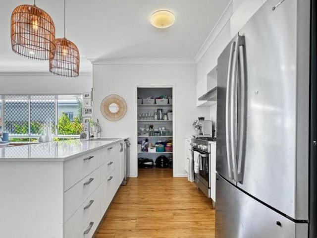 House for rent in Bushland Beach, Queensland