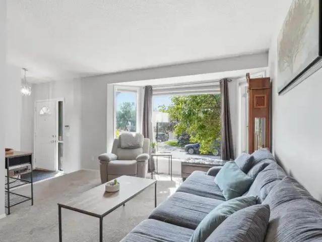 House for rent in Erin Woods, Calgary