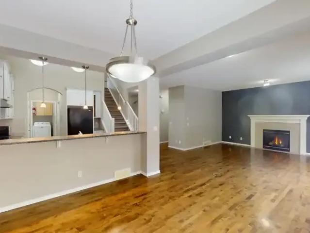 House for rent in Springbank Hill, Calgary