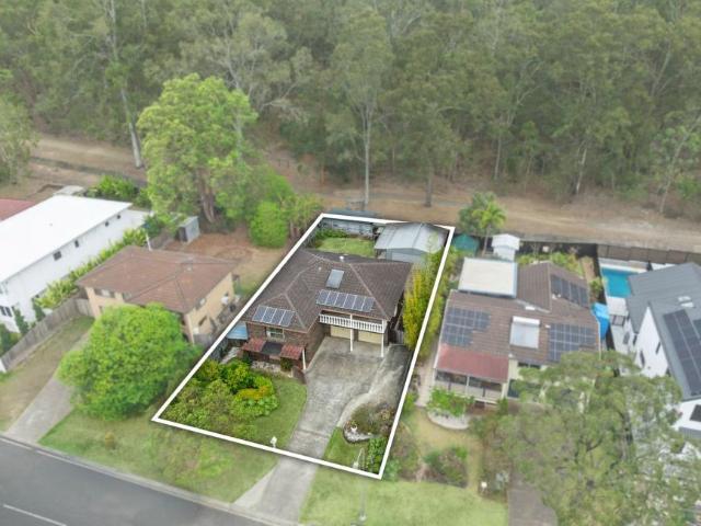 House for sale in Camp Hill, Greater Brisbane