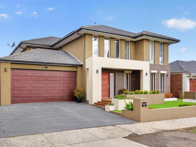 House for rent in Caroline Springs, Melbourne