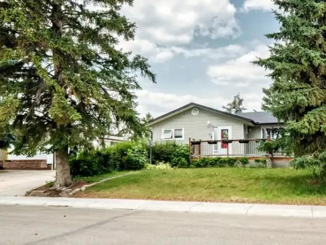 House for rent in Carstairs, Alberta