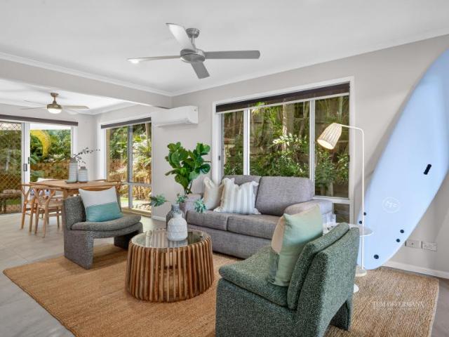 House for sale in Castaways Beach, Queensland