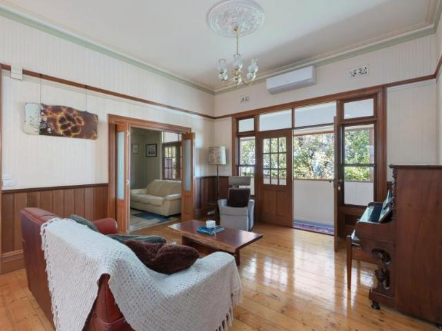 House for sale in Caulfield South, Melbourne