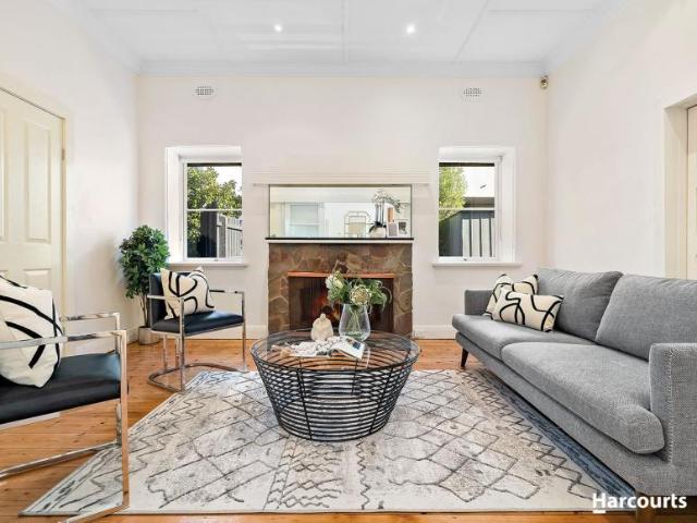 House for sale in Caulfield South, Melbourne