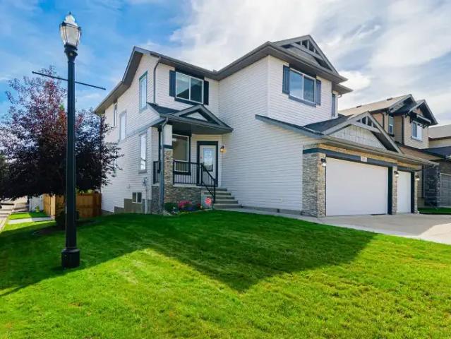 House for rent in Chestermere, Alberta