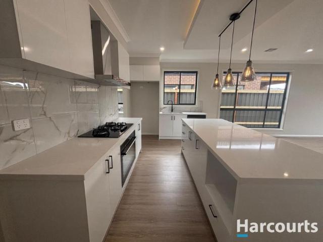 House for sale in Clyde North, Melbourne