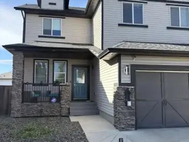 House for rent in Cochrane, Alberta
