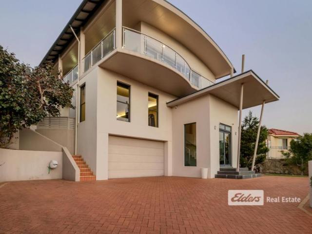 House for sale in College Grove, Bunbury