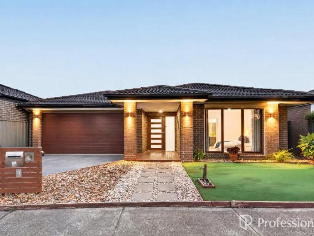 House for sale in Skyline, Melbourne