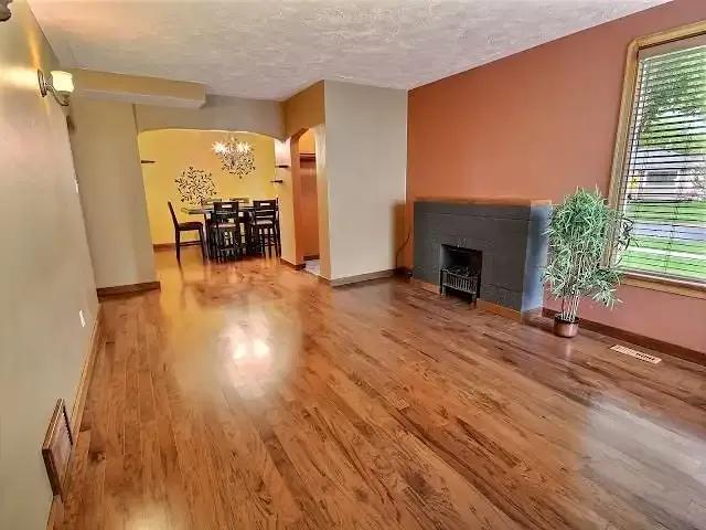House for rent in Wedgewood, Alberta