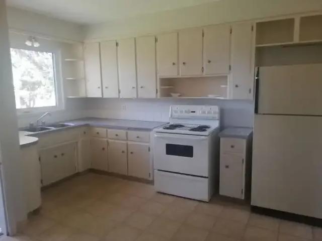 House for rent in Wedgewood, Alberta