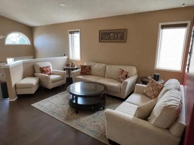 House for rent in Wedgewood, Alberta