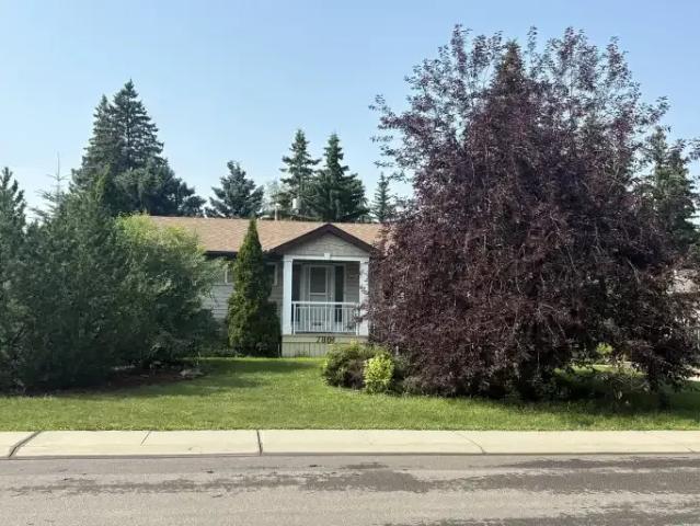 House for rent in Wedgewood, Alberta
