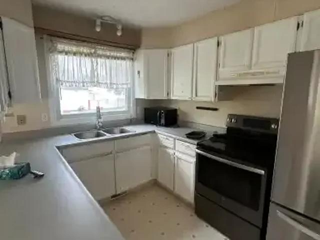House for rent in Wedgewood, Alberta