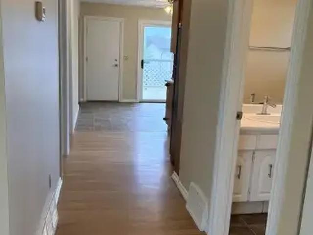 House for rent in Wedgewood, Alberta