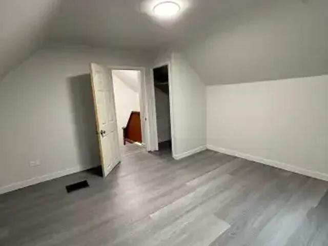 House for rent in Wedgewood, Alberta