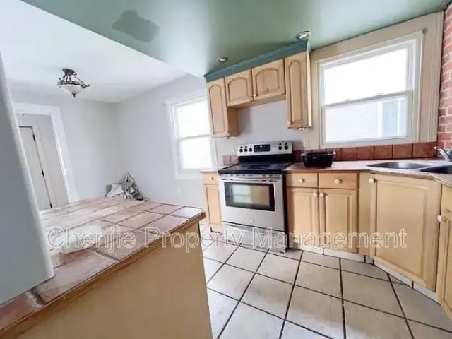 House for rent in Wedgewood, Alberta