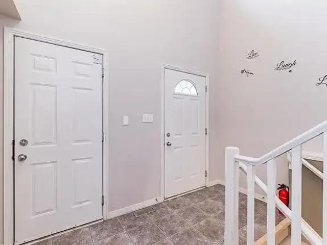 House for rent in Wedgewood, Alberta