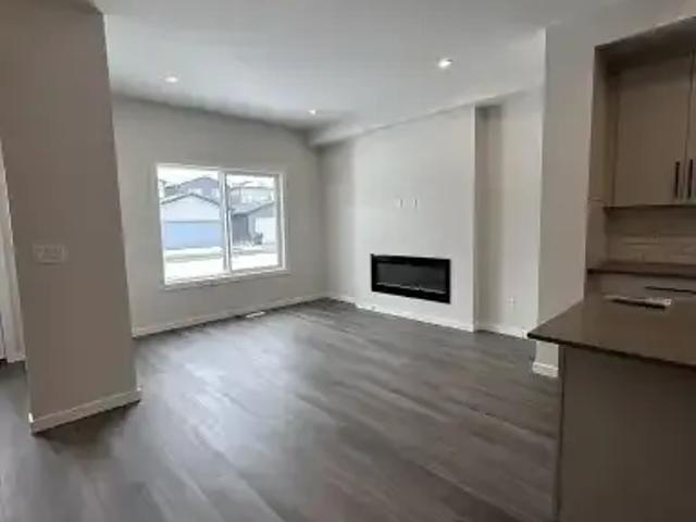 House for rent in Wedgewood, Alberta