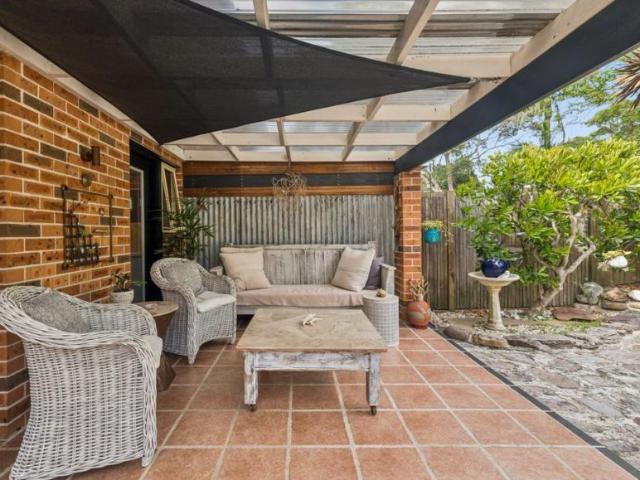 House for sale in Elanora, Gold Coast City