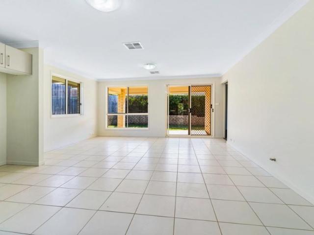 House for rent in Elderslie, Sydney