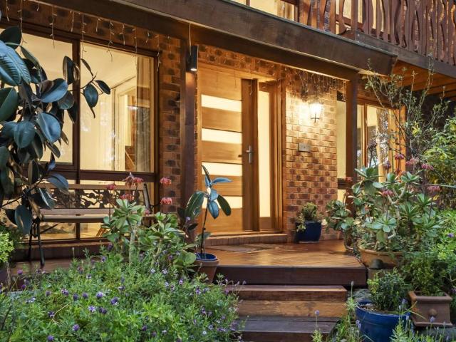 House for rent in Eltham, Melbourne
