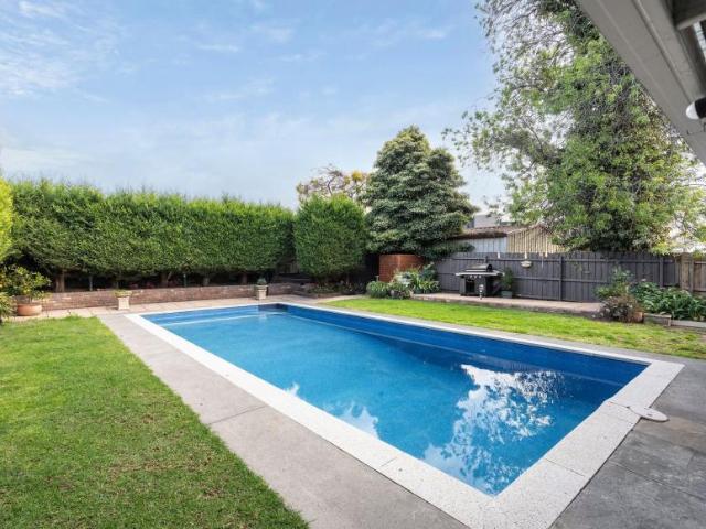 House for rent in Essendon, Melbourne