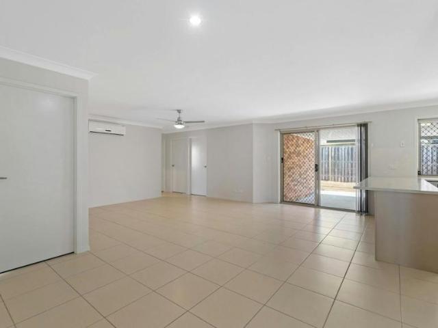 House for sale in Honeywood, Fernvale