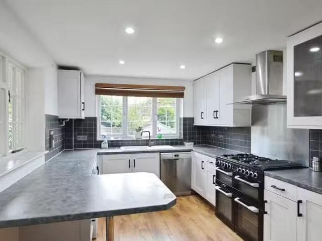 House for rent in Pouchen End, Hertfordshire