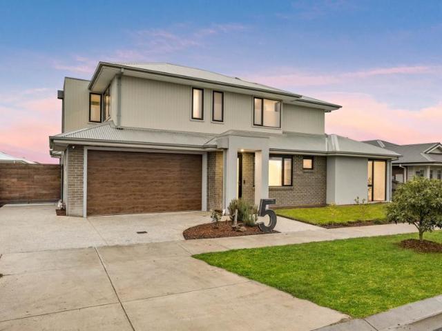 House for sale in Gisborne, Victoria