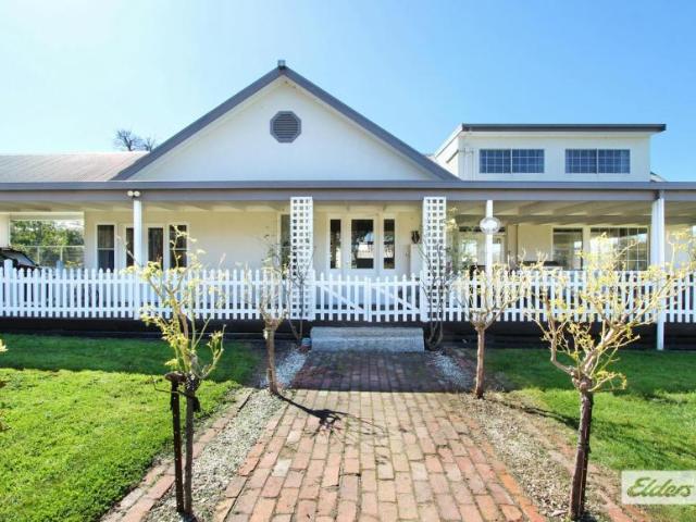 House for sale in Harcourt North, City of Greater Bendigo